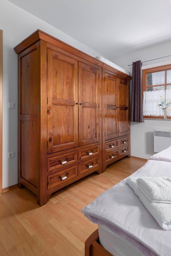 Apartma Metka Medvode Esterno foto