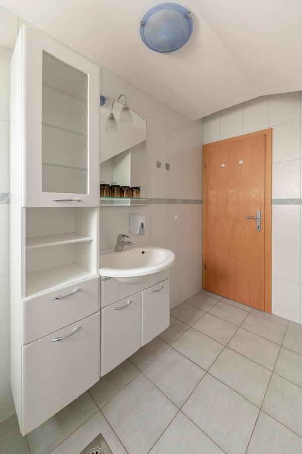 Apartma Metka Medvode Esterno foto