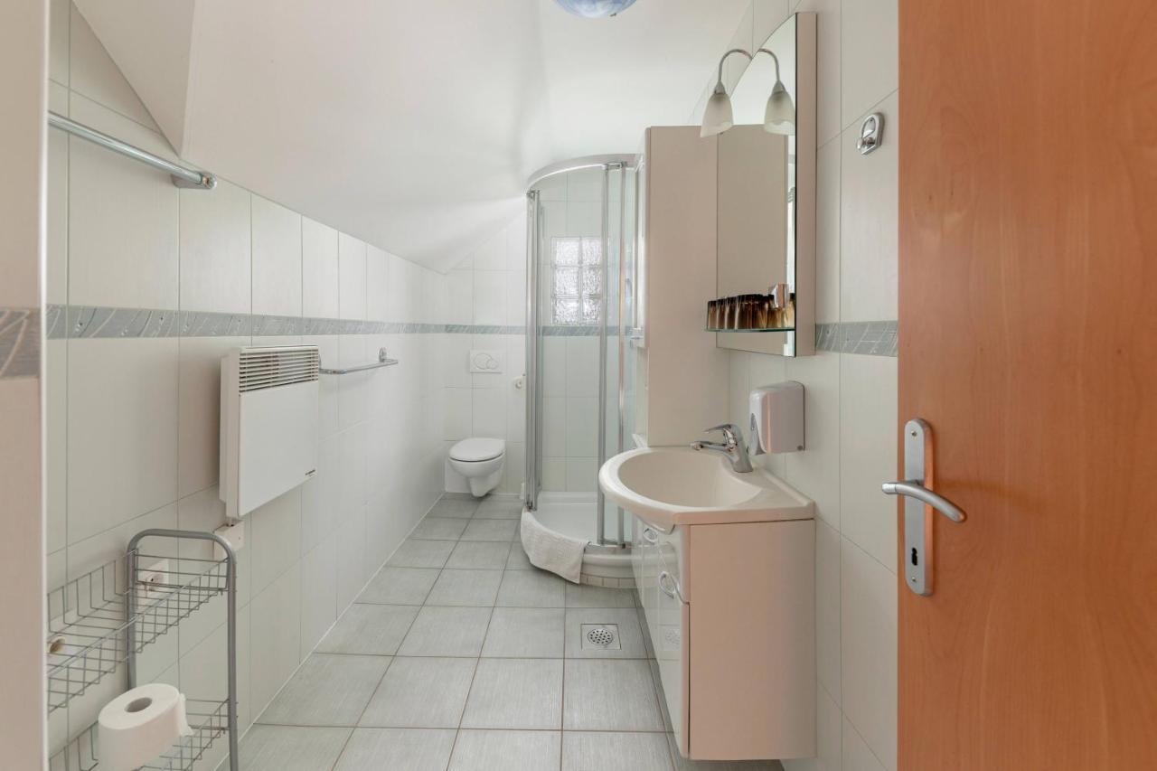 Apartma Metka Medvode Esterno foto